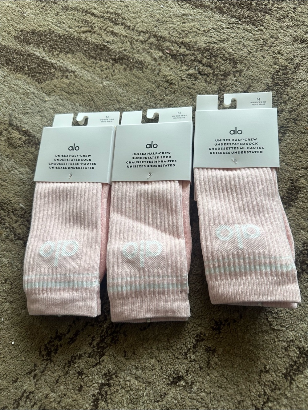 Alo YOGA Unisex Half-Crew Socks in Light Pink (3 Pack)